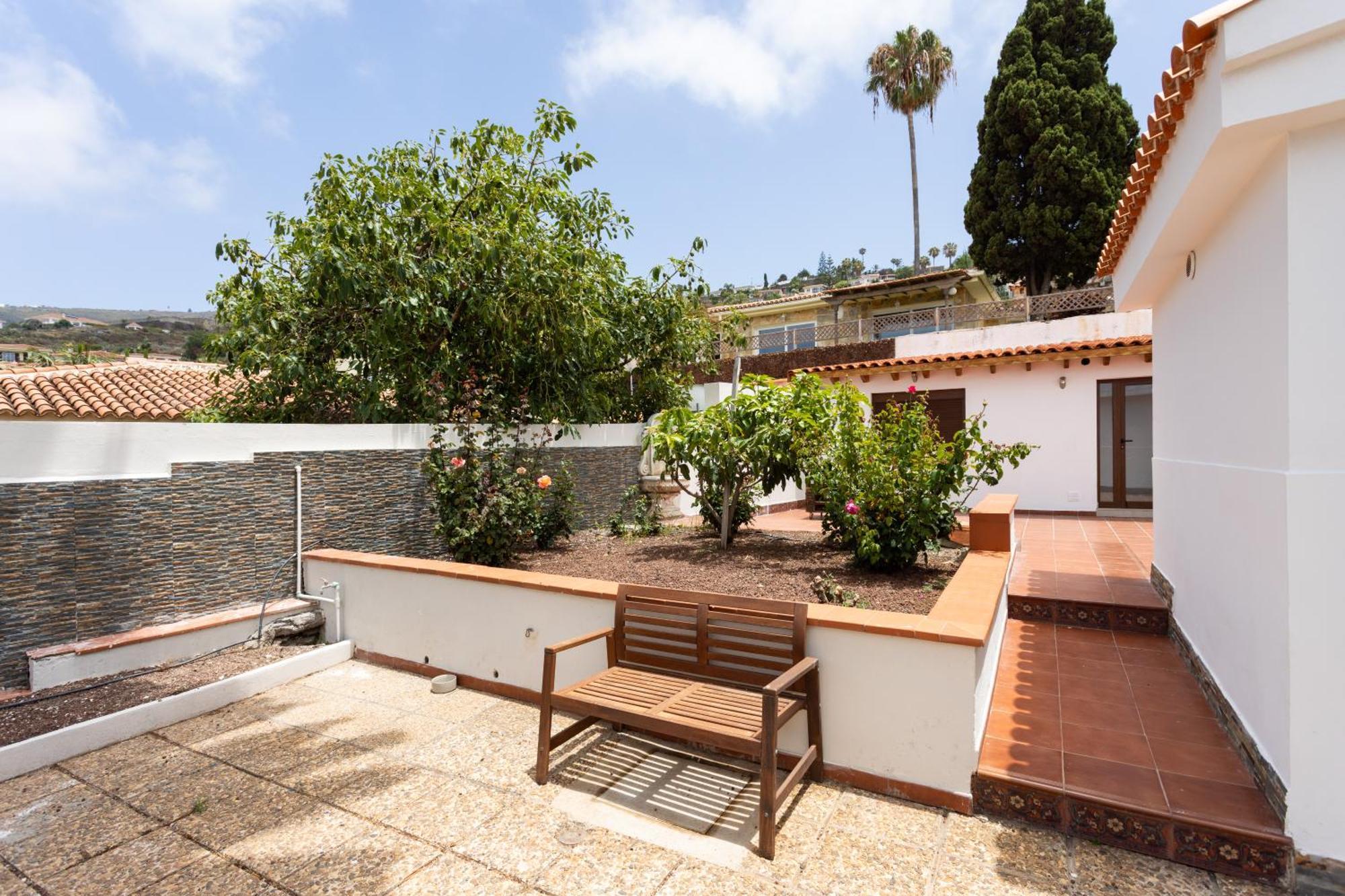 Home2Book Villa Alessandro, Design & Comfort Sauzal Exterior photo